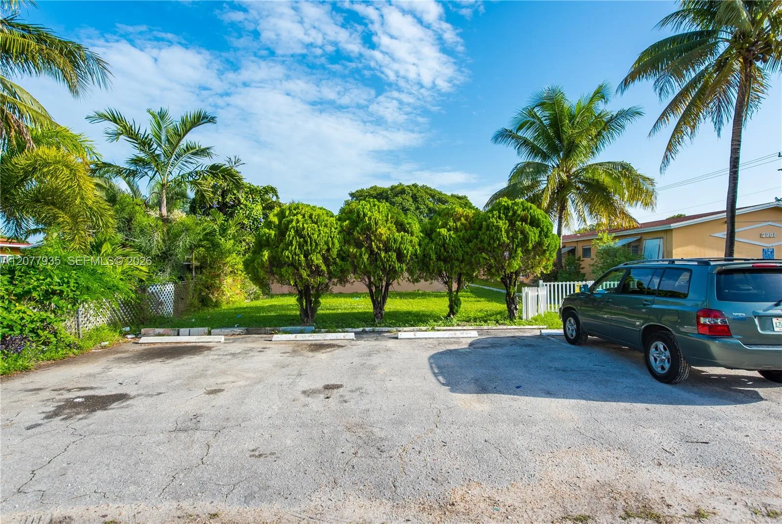 2209 Washington St # 2, Hollywood, FL 33020 photo 6