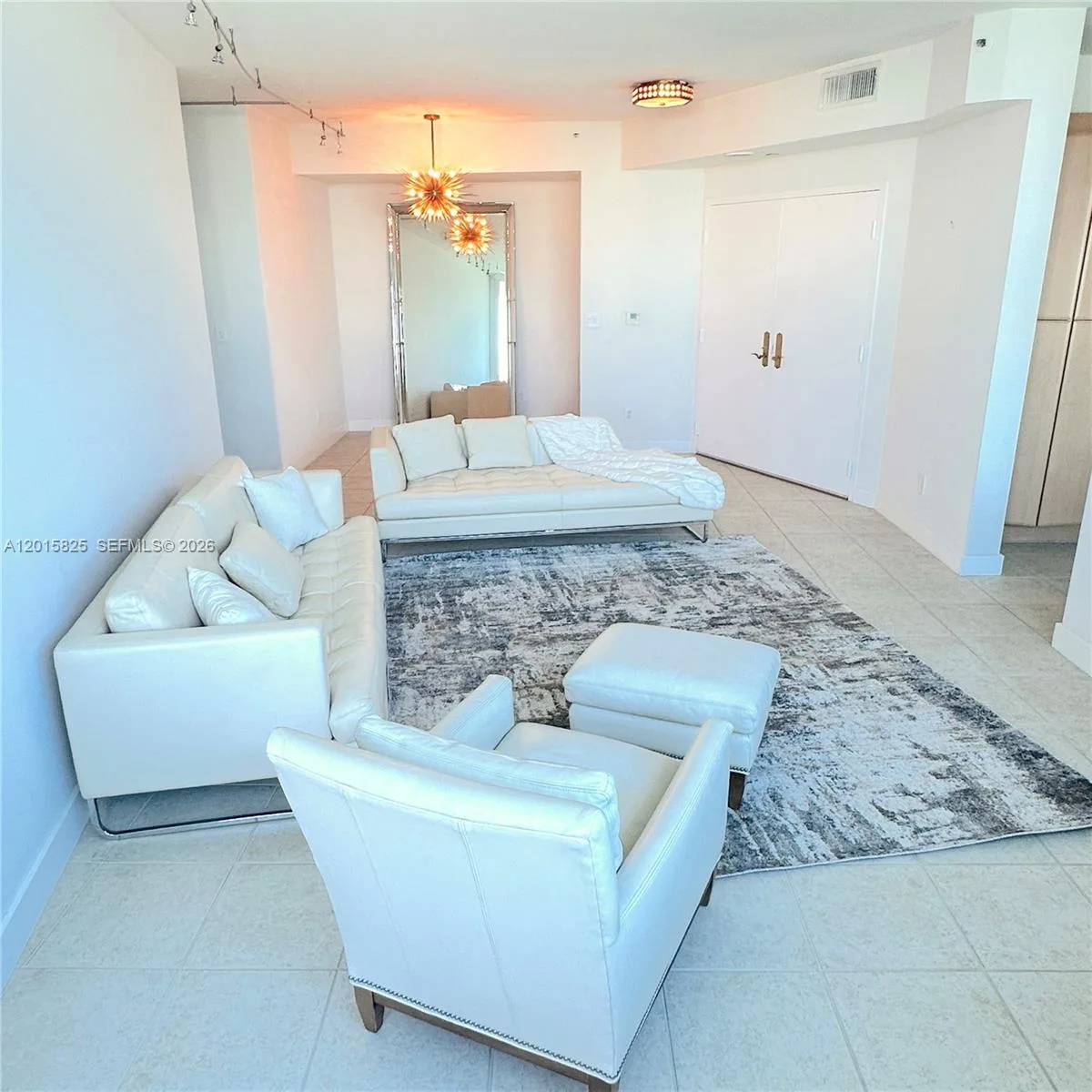 300 S Pointe Dr # 704, Miami Beach, FL 33139 photo 5
