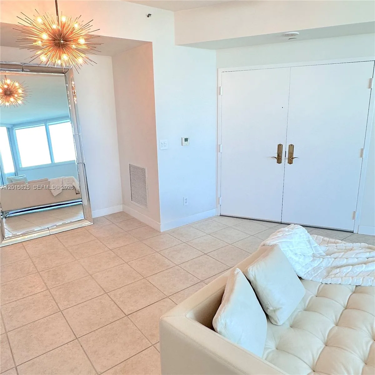 300 S Pointe Dr # 704, Miami Beach, FL 33139 photo 6