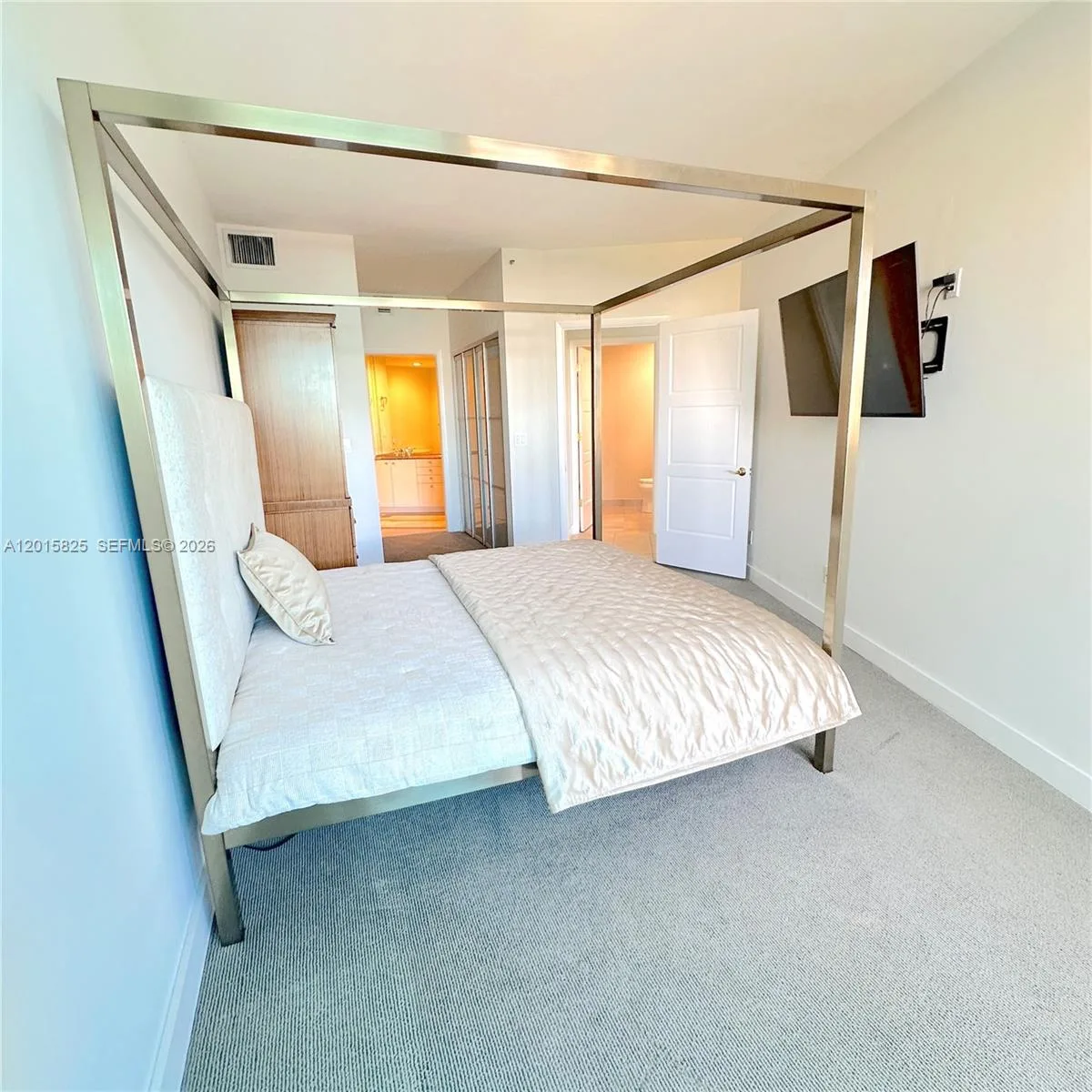 300 S Pointe Dr # 704, Miami Beach, FL 33139 photo 7