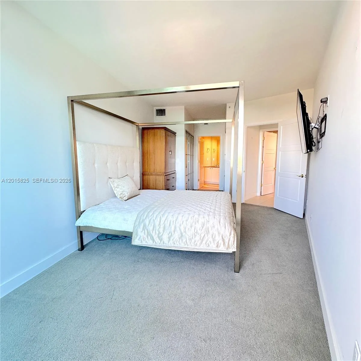 300 S Pointe Dr # 704, Miami Beach, FL 33139 photo 8