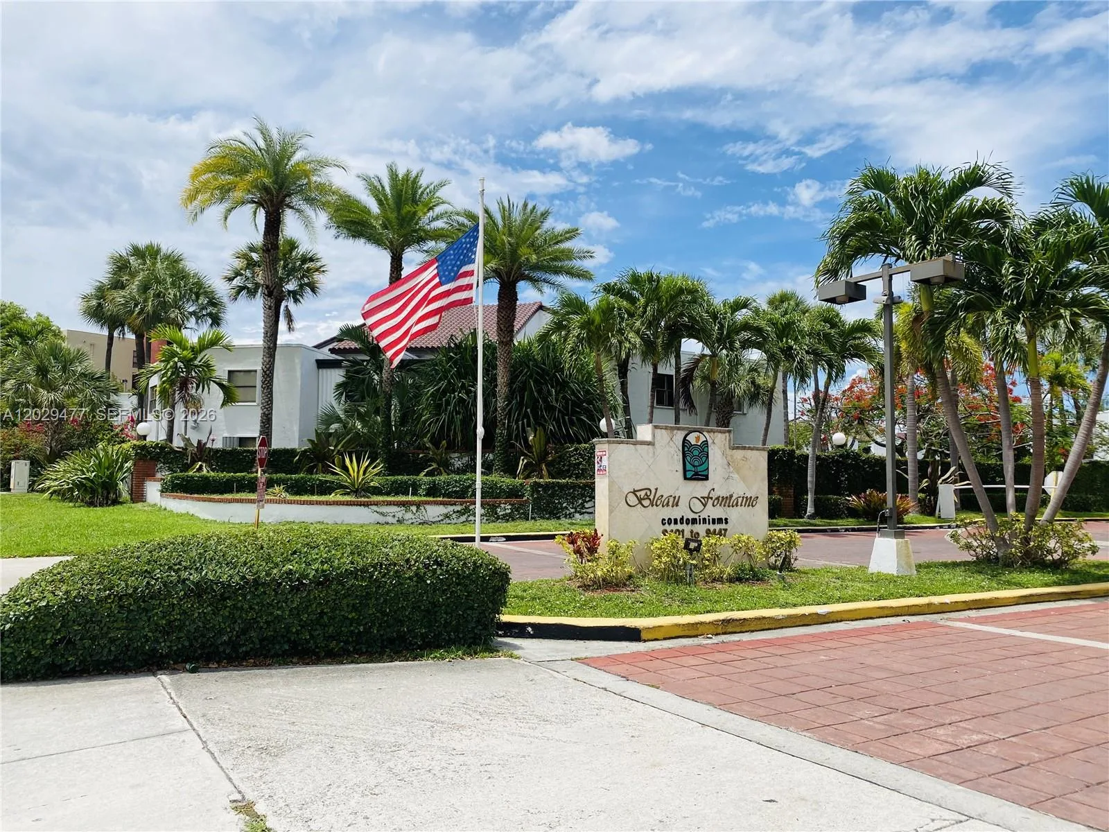 9429 Fontainebleau Blvd # 201-33, Miami, FL 33172