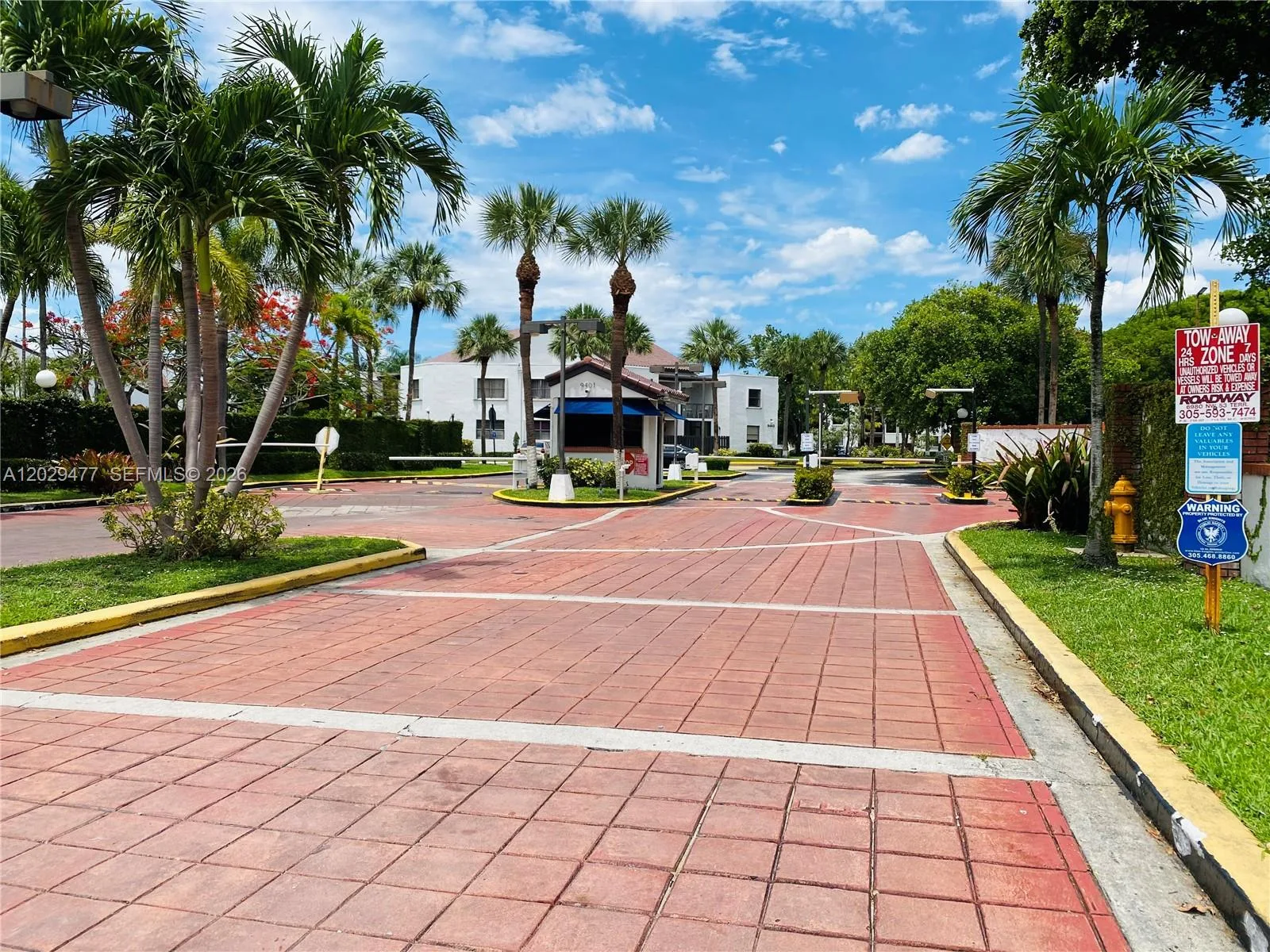9429 Fontainebleau Blvd # 201-33, Miami, FL 33172 photo 2