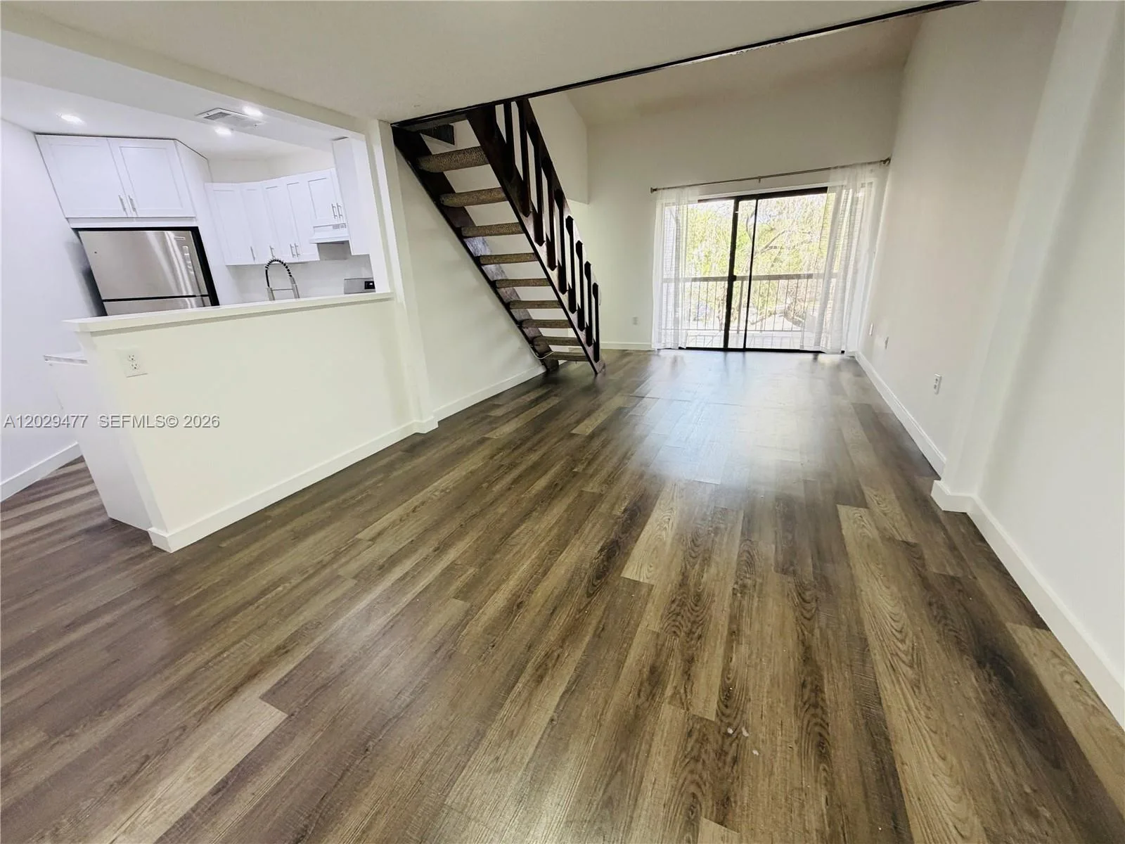 9429 Fontainebleau Blvd # 201-33, Miami, FL 33172 photo 4