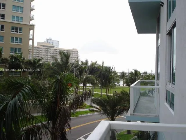1900 N Bayshore Dr # 511, Miami, FL 33132 photo 2