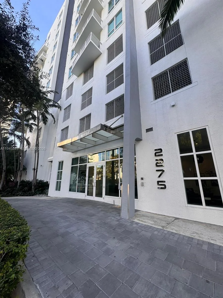 2275 Biscayne Blvd # PH108, Miami, FL 33137