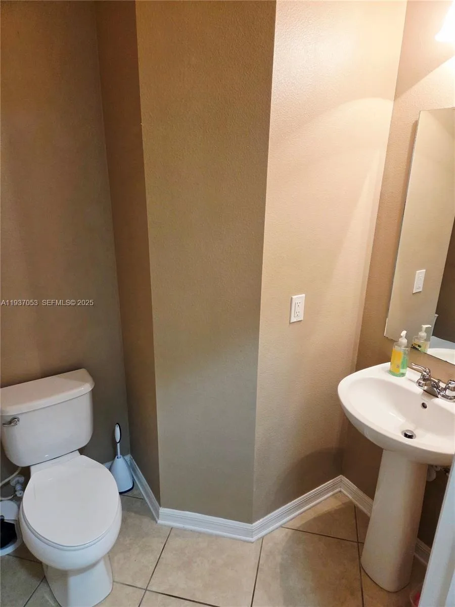 9181 Shepton # 9181, Orlando, FL 32825 photo 4