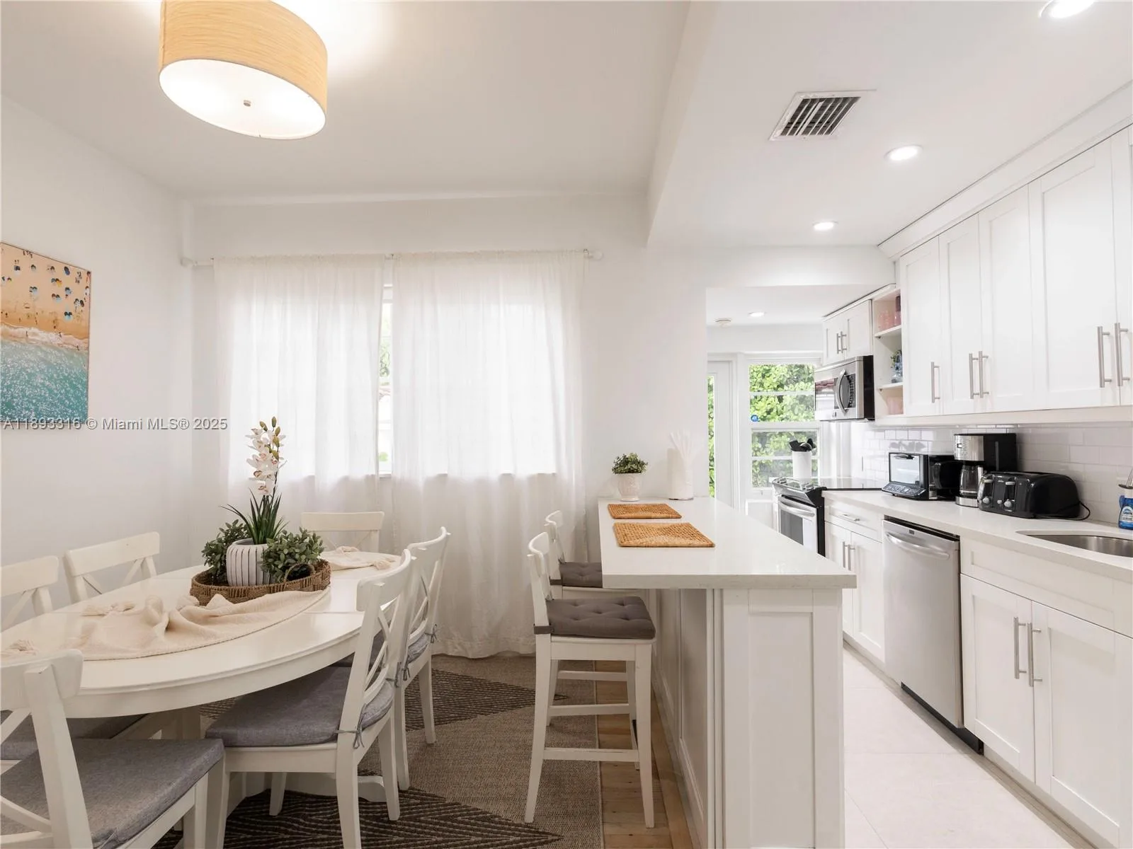 241 28th St # 1, Miami Beach, FL 33140 photo 9