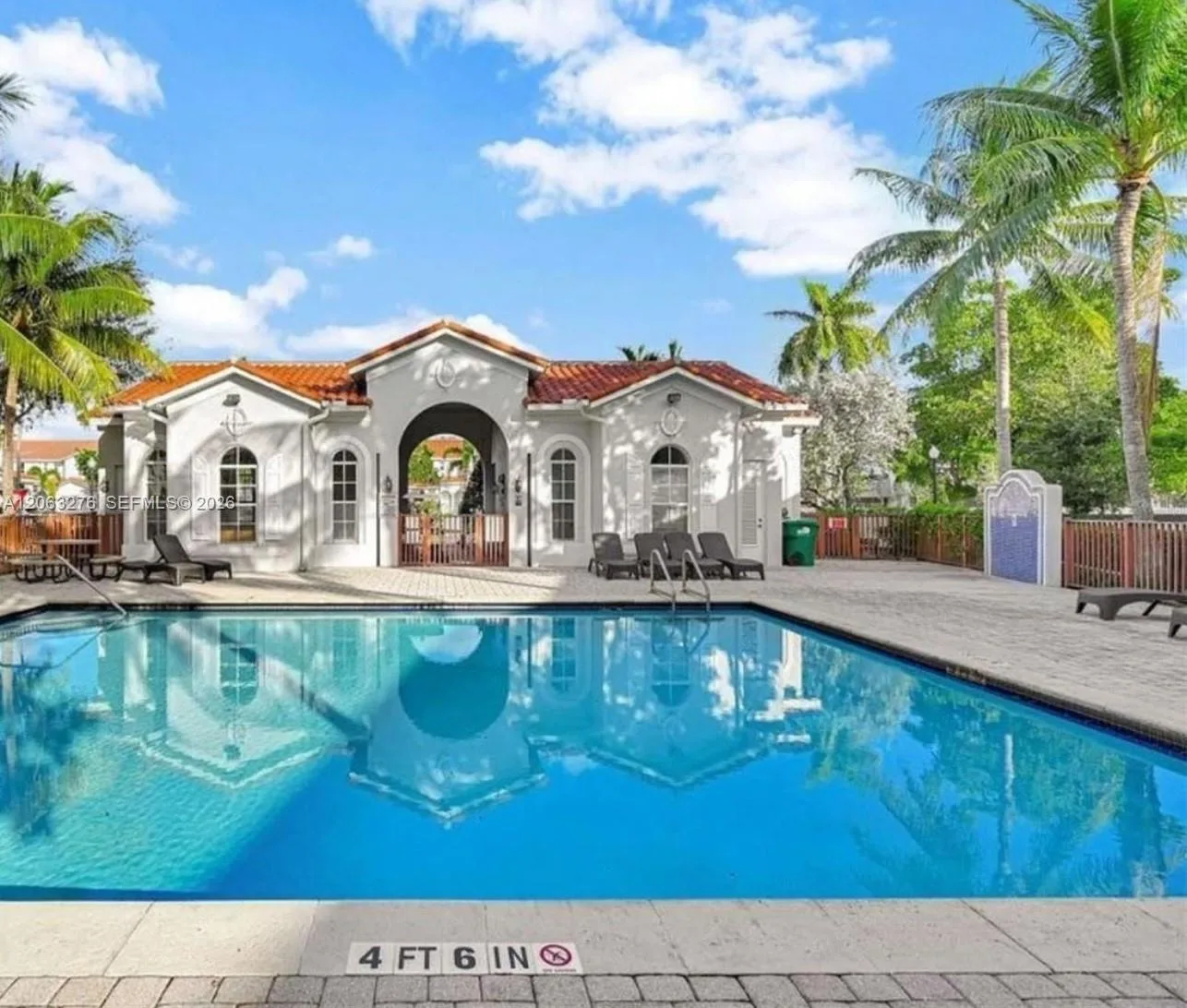 1017 NE 208th St, Miami, FL 33179 photo 3