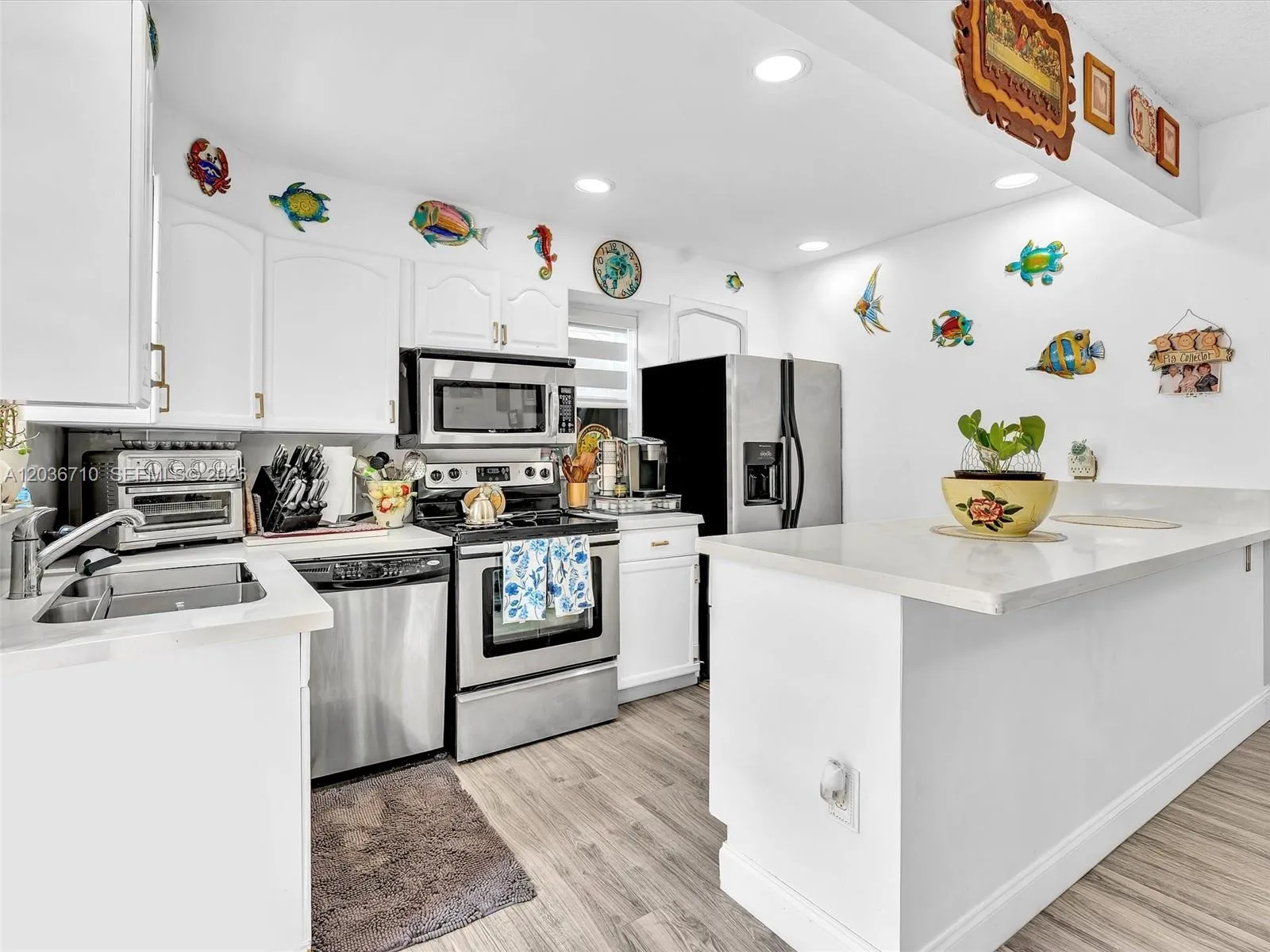 3483 SW 52nd Ave, Pembroke Park, FL 33023