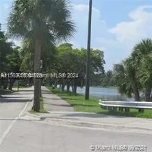 1450 NE 170th St # 102, North Miami Beach, FL 33162 photo 5