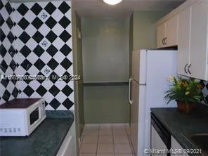 1450 NE 170th St # 102, North Miami Beach, FL 33162 photo 6