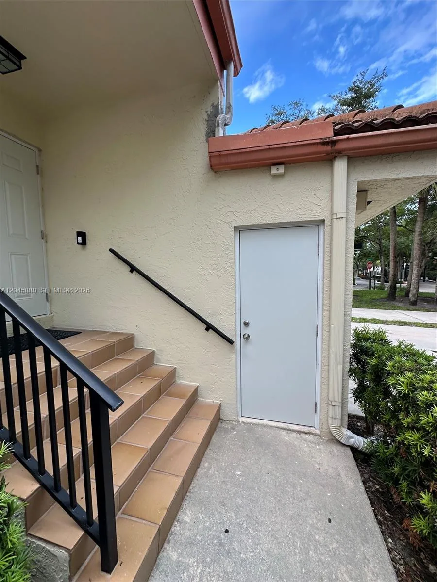 3345 Emerald Oaks Dr # 106, Hollywood, FL 33021 — zdjęcie 4