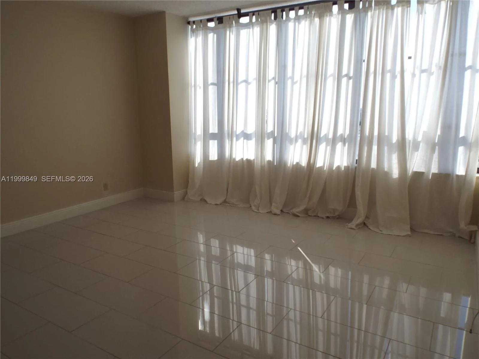 500 Three Islands Blvd # 711, Hallandale Beach, FL 33009 photo 9
