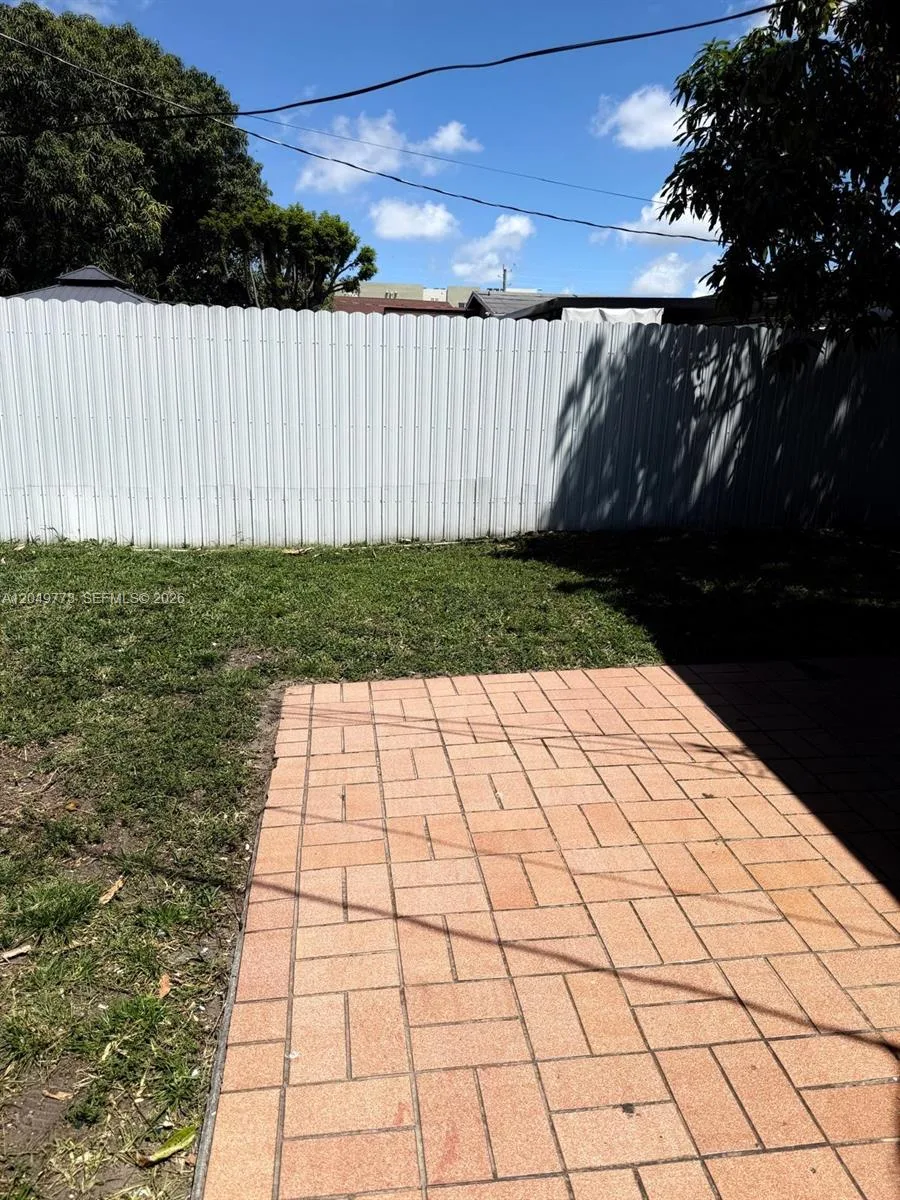 41 E 20th St, Hialeah, FL 33010 photo 10