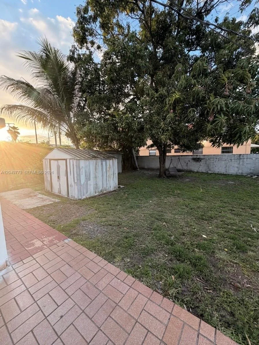 41 E 20th St, Hialeah, FL 33010 photo 2