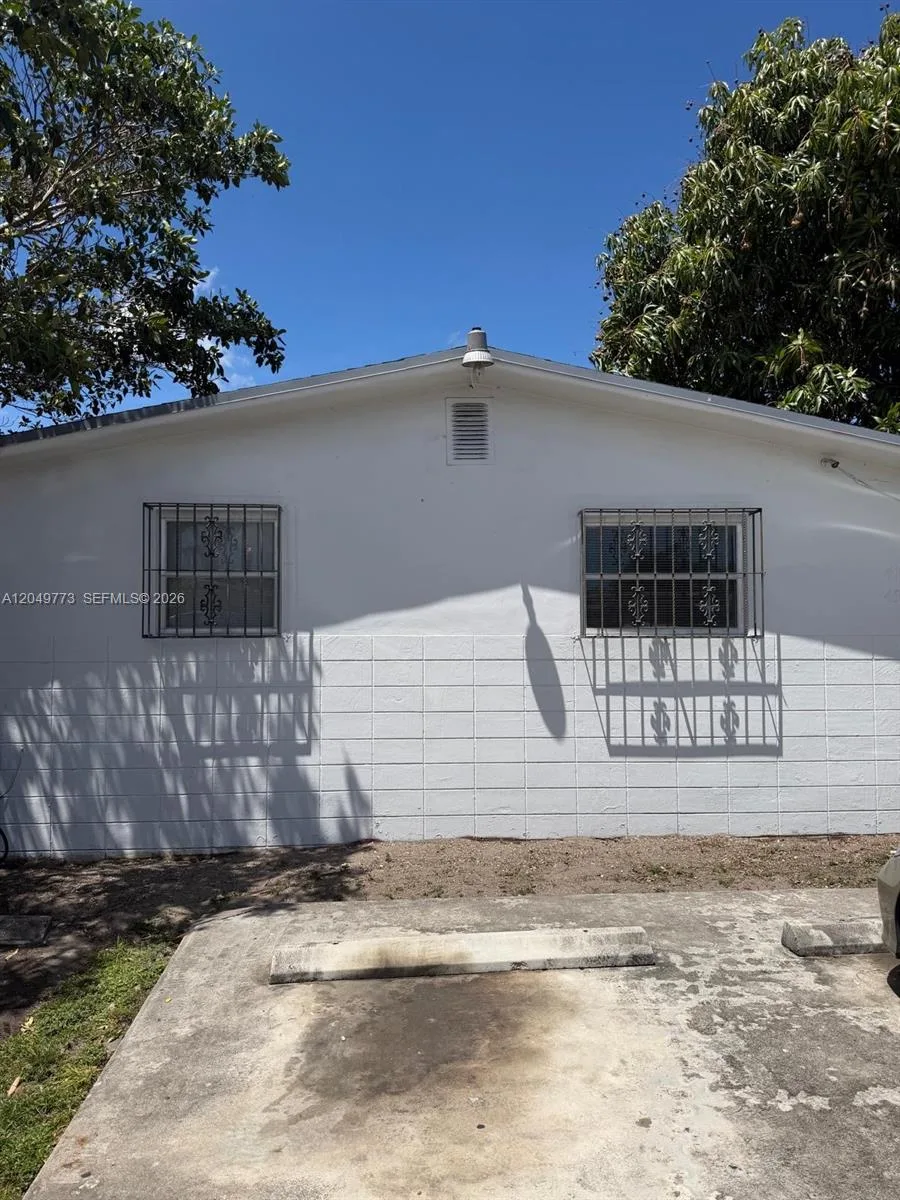 41 E 20th St, Hialeah, FL 33010 photo 7