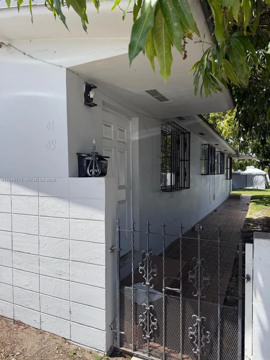 41 E 20th St, Hialeah, FL 33010 photo 8