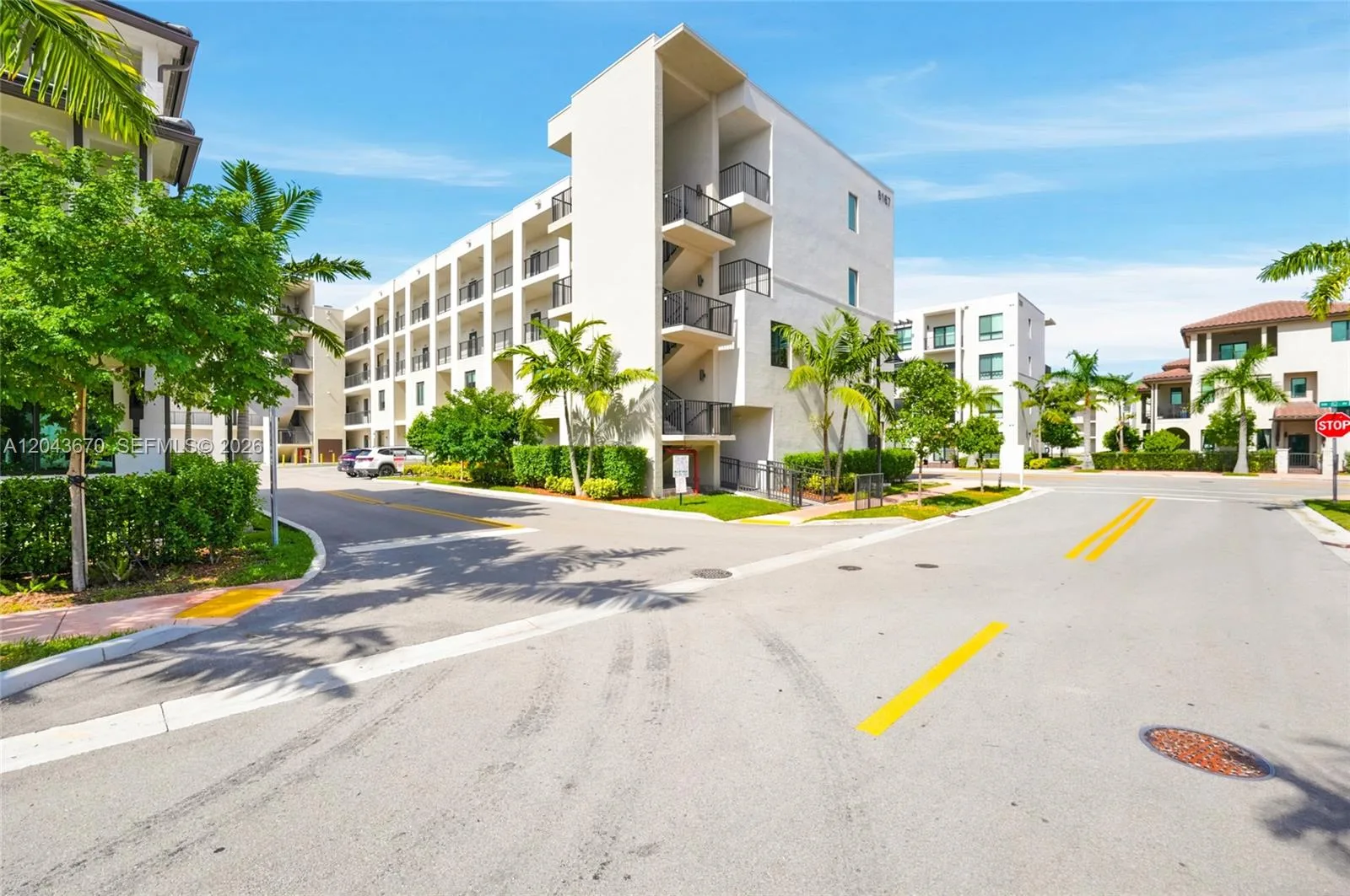 8167 NW 41st St # E-101, Doral, FL 33166 photo 4