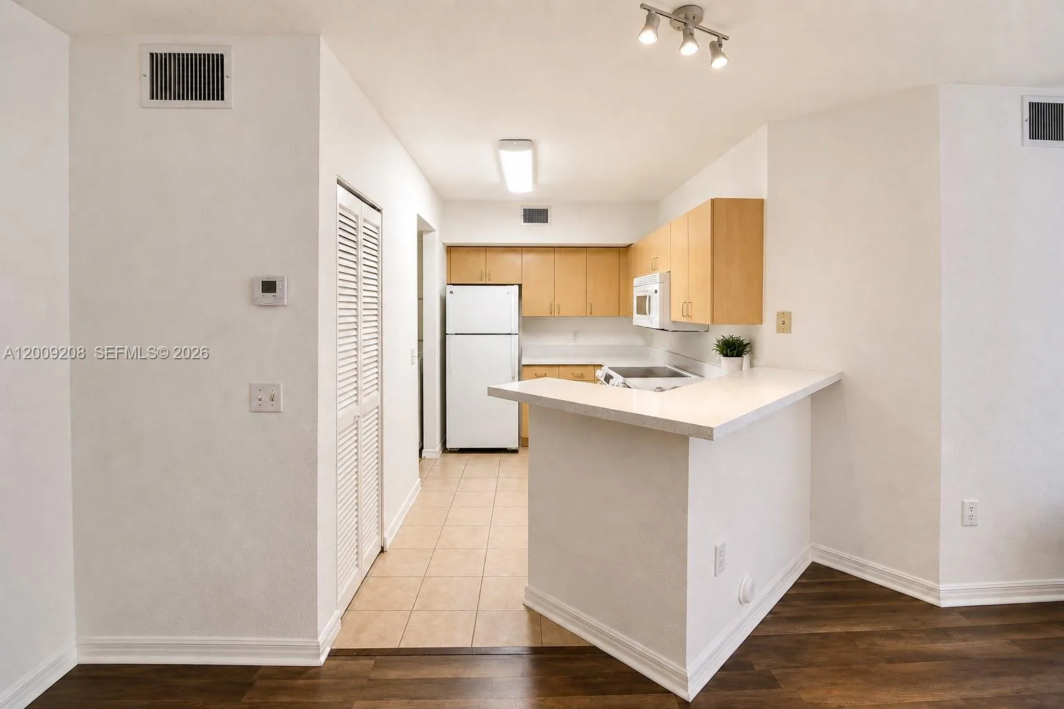 1002 Belmont Ln # 1002, North Lauderdale, FL 33068 photo 7