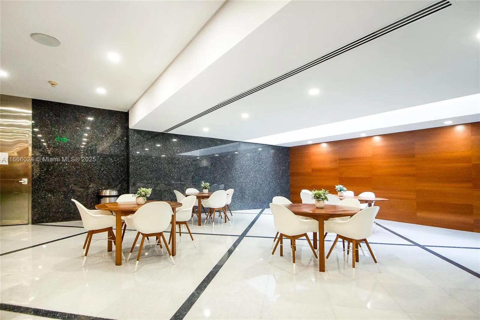 1200 Brickell Ave # 520 A-D, Miami, FL 33131 photo 4