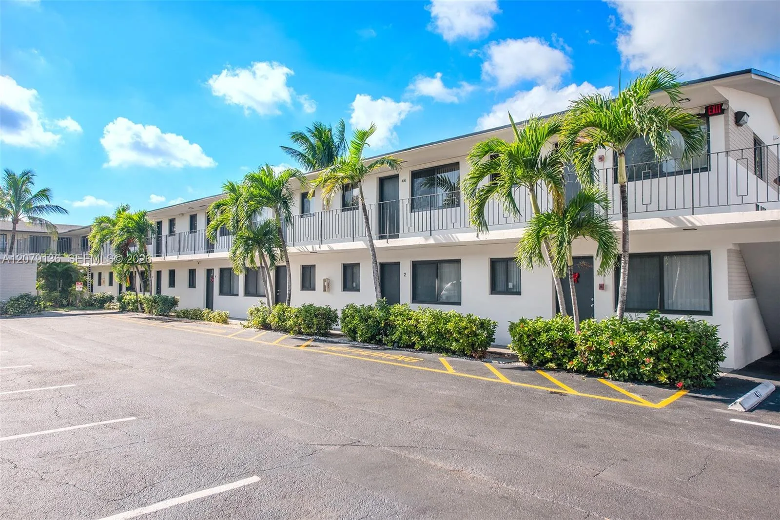1310 W 29th St # 39, Hialeah, FL 33012