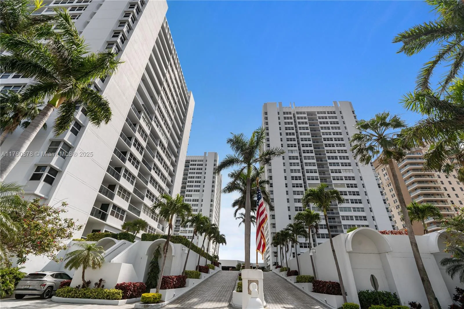 1904 S Ocean Dr # TS102, Hallandale Beach, FL 33009