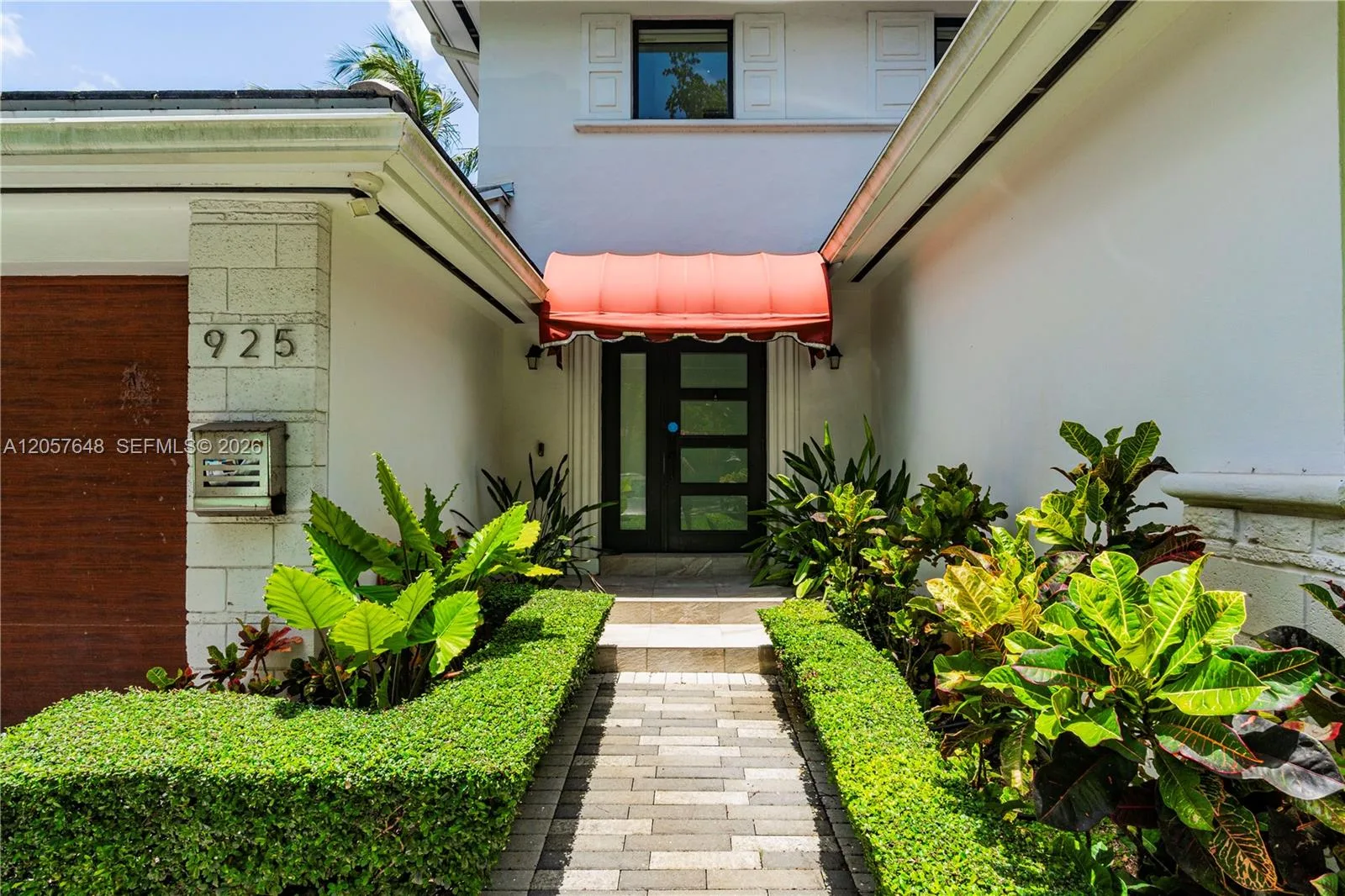 925 Algaringo Ave, Coral Gables, FL 33134