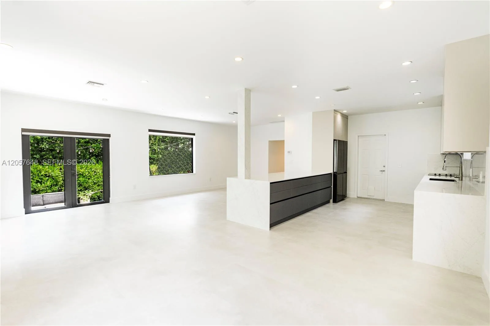 925 Algaringo Ave, Coral Gables, FL 33134 photo 3