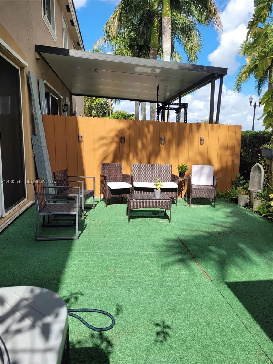 1015 SE 24th Ter, Homestead, FL 33035 photo 12