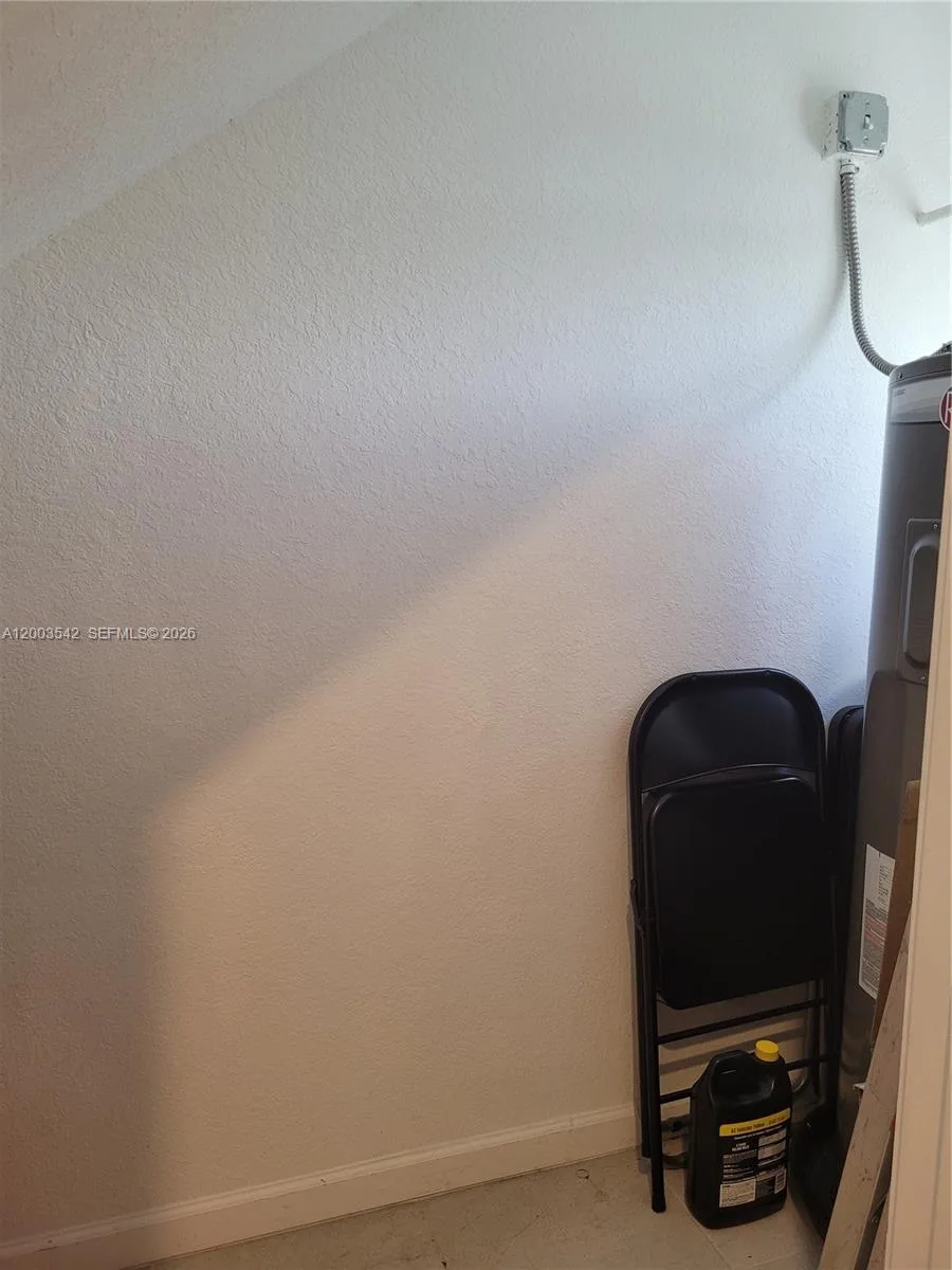 1015 SE 24th Ter, Homestead, FL 33035 photo 8