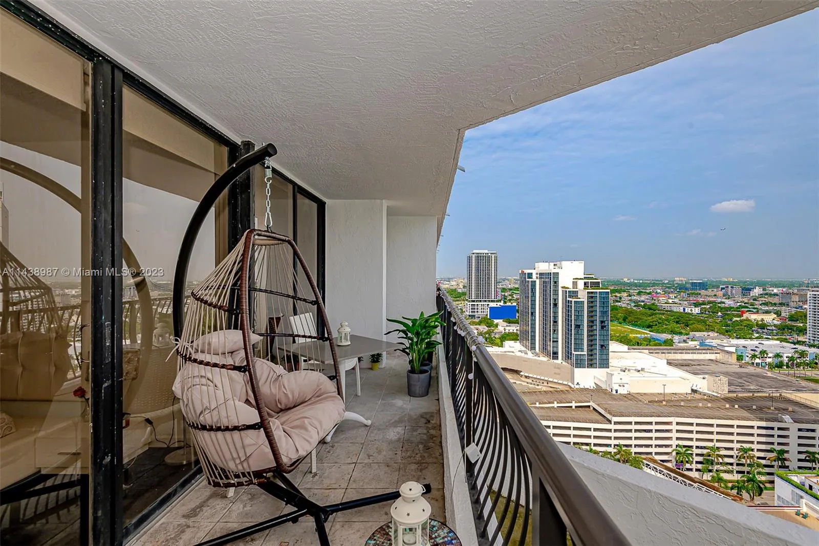 555 NE 15th St # 32E, Miami, FL 33132 photo 5