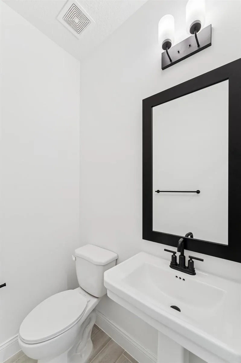 174 SE Birch Terrace # 207, Stuart, FL 34997 photo 4