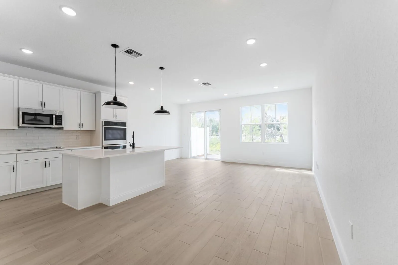 174 SE Birch Terrace # 207, Stuart, FL 34997 photo 5
