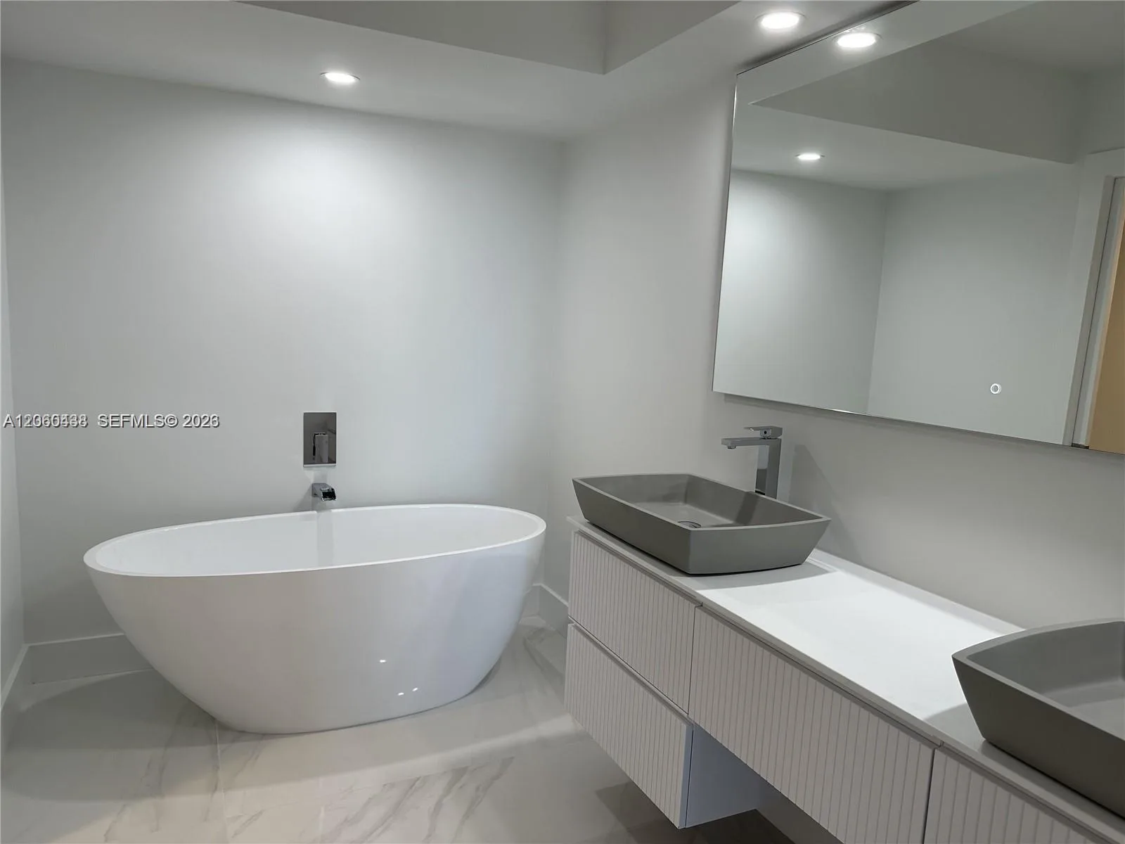 19101 NE 36th Ct # 1811, Aventura, FL 33180 photo 11
