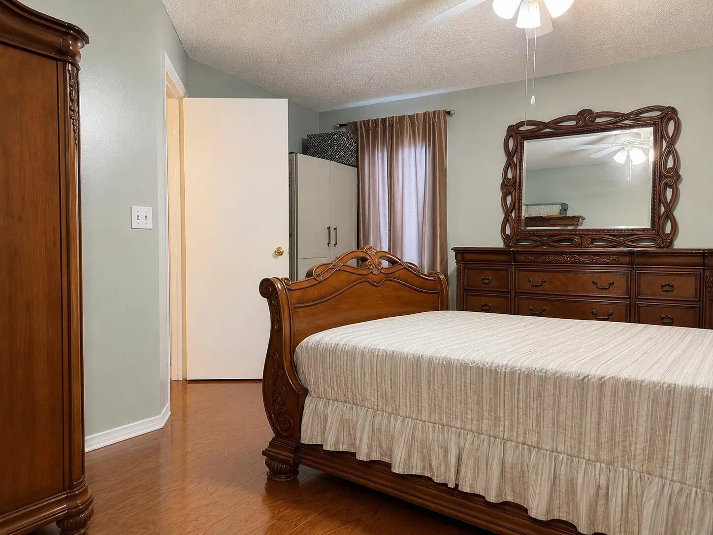404 HARBOUR POINTE Way, FL 33413 photo 6