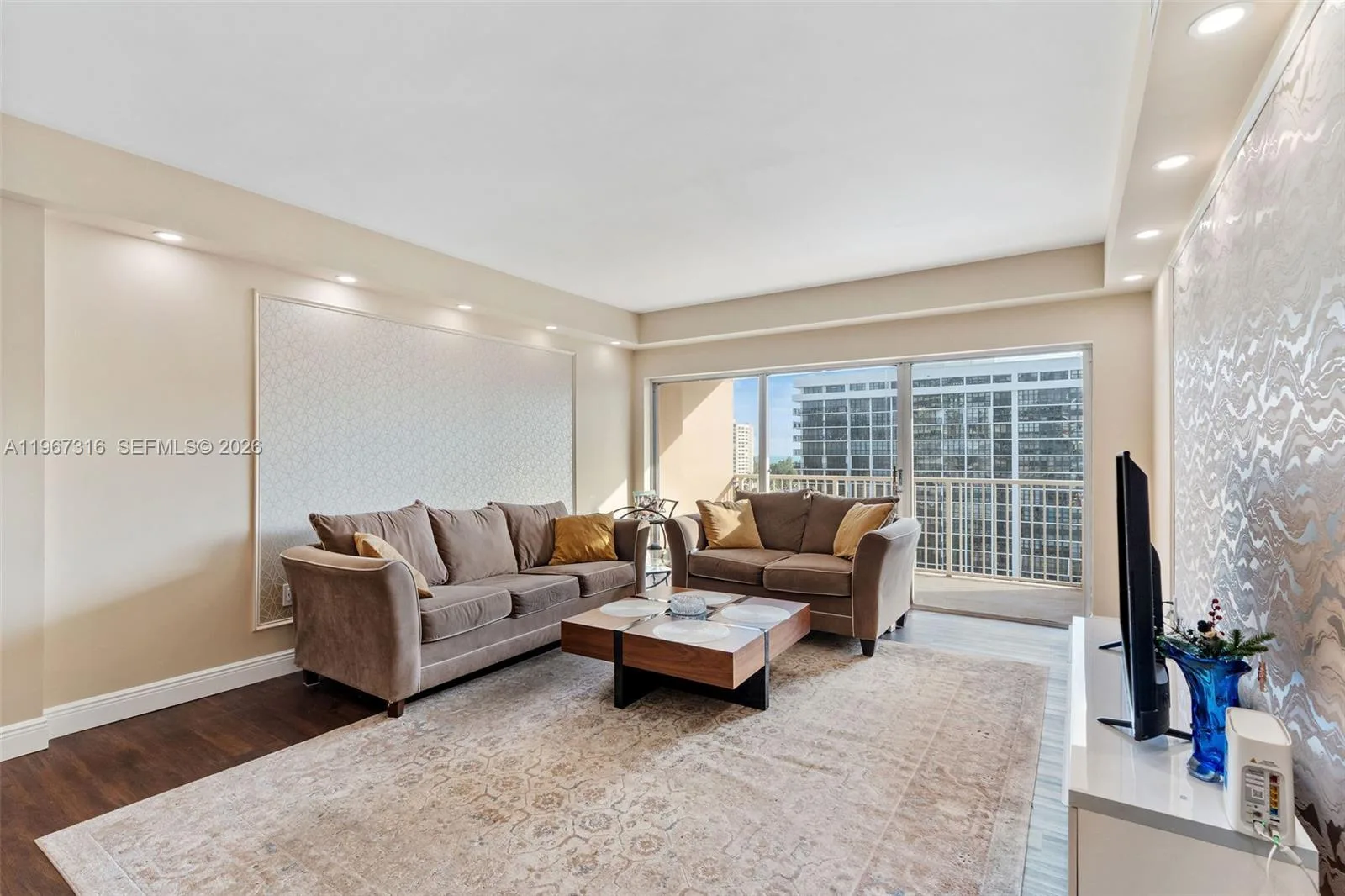 1985 S Ocean Dr # 9G, Hallandale Beach, FL 33009