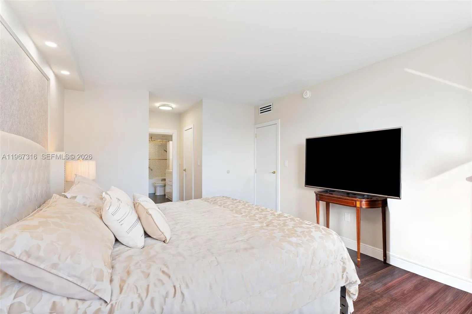 1985 S Ocean Dr # 9G, Hallandale Beach, FL 33009 photo 9