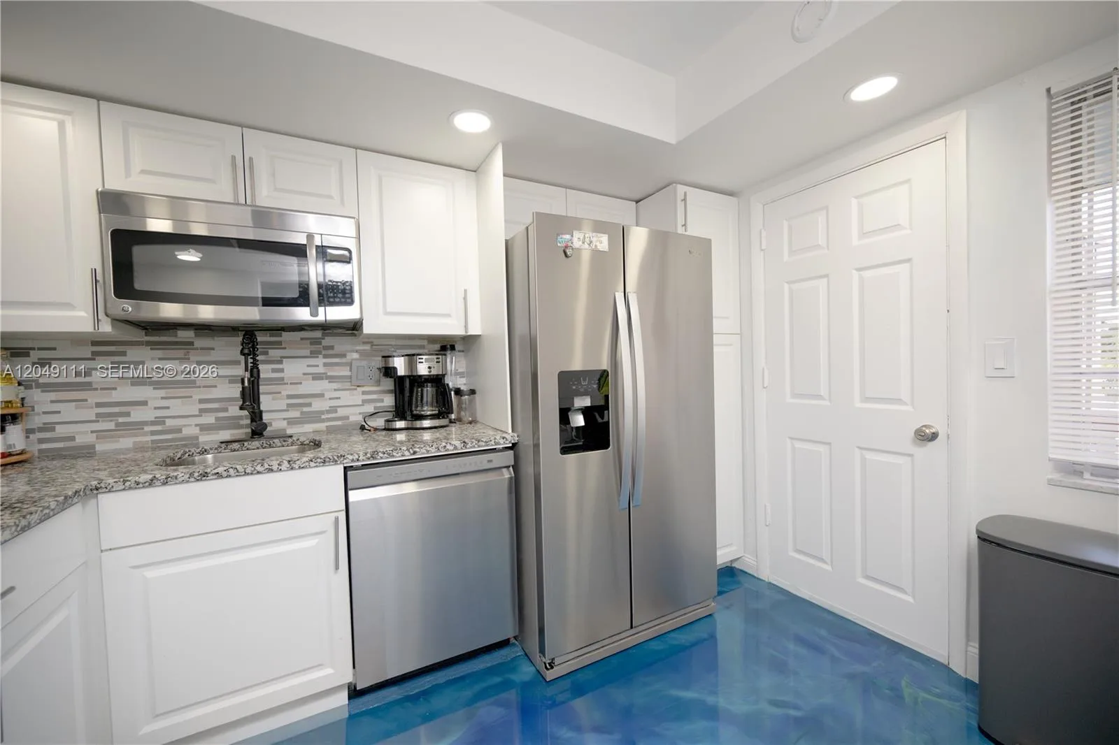1551 NE Miami Gardens Dr # 225, Miami, FL 33179 photo 2
