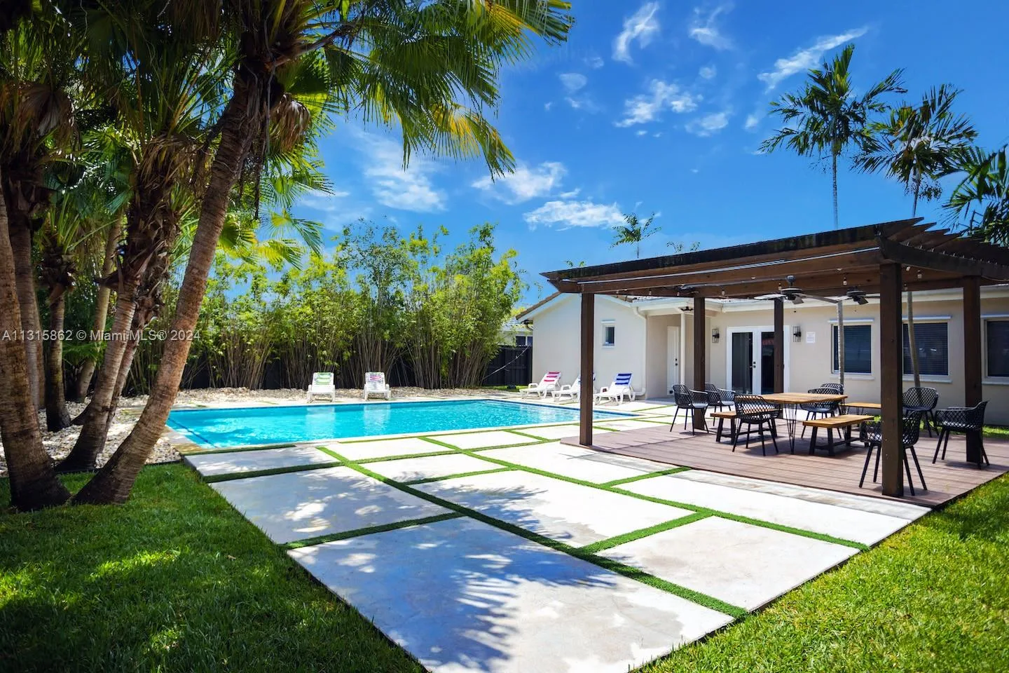 1307 Rodman St, Hollywood, FL 33019 photo 3