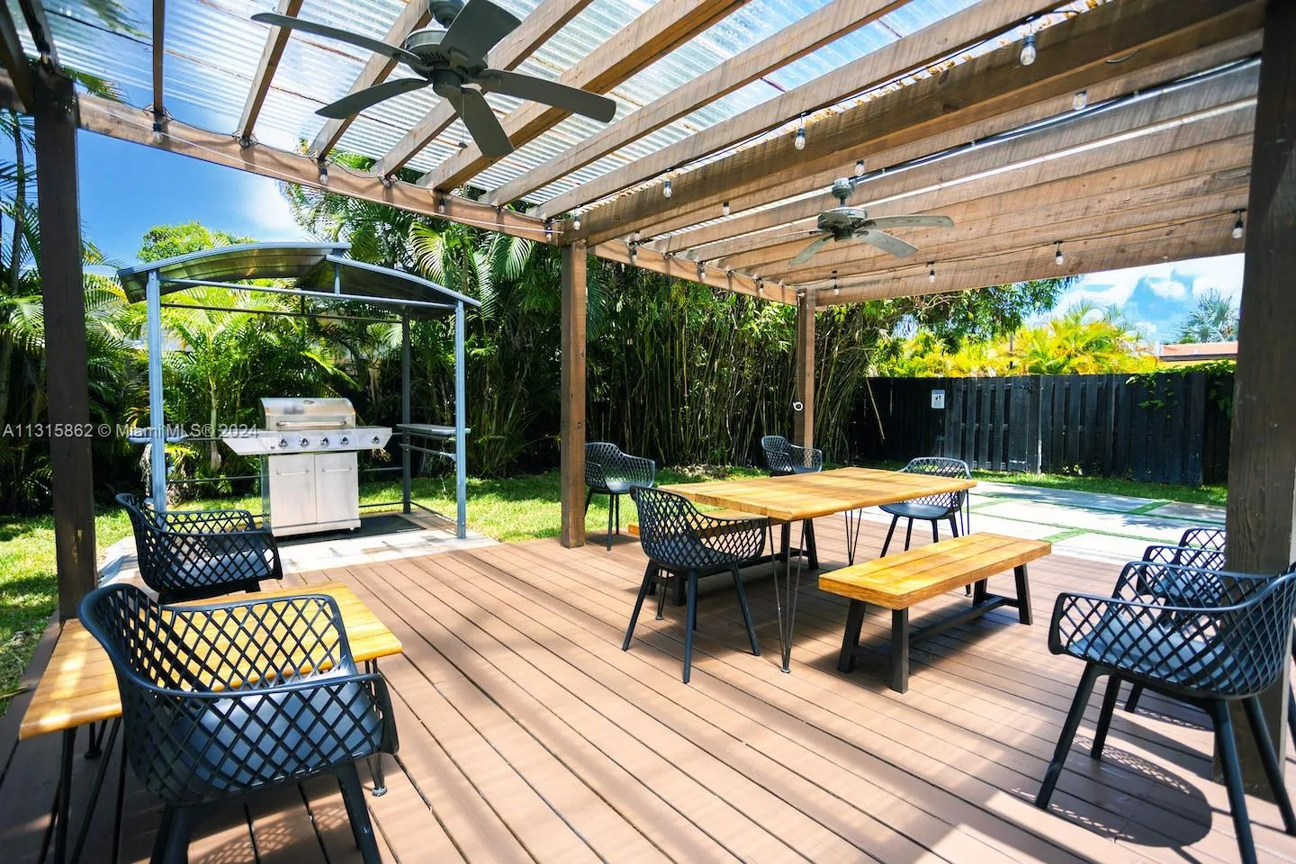 1307 Rodman St, Hollywood, FL 33019 photo 5
