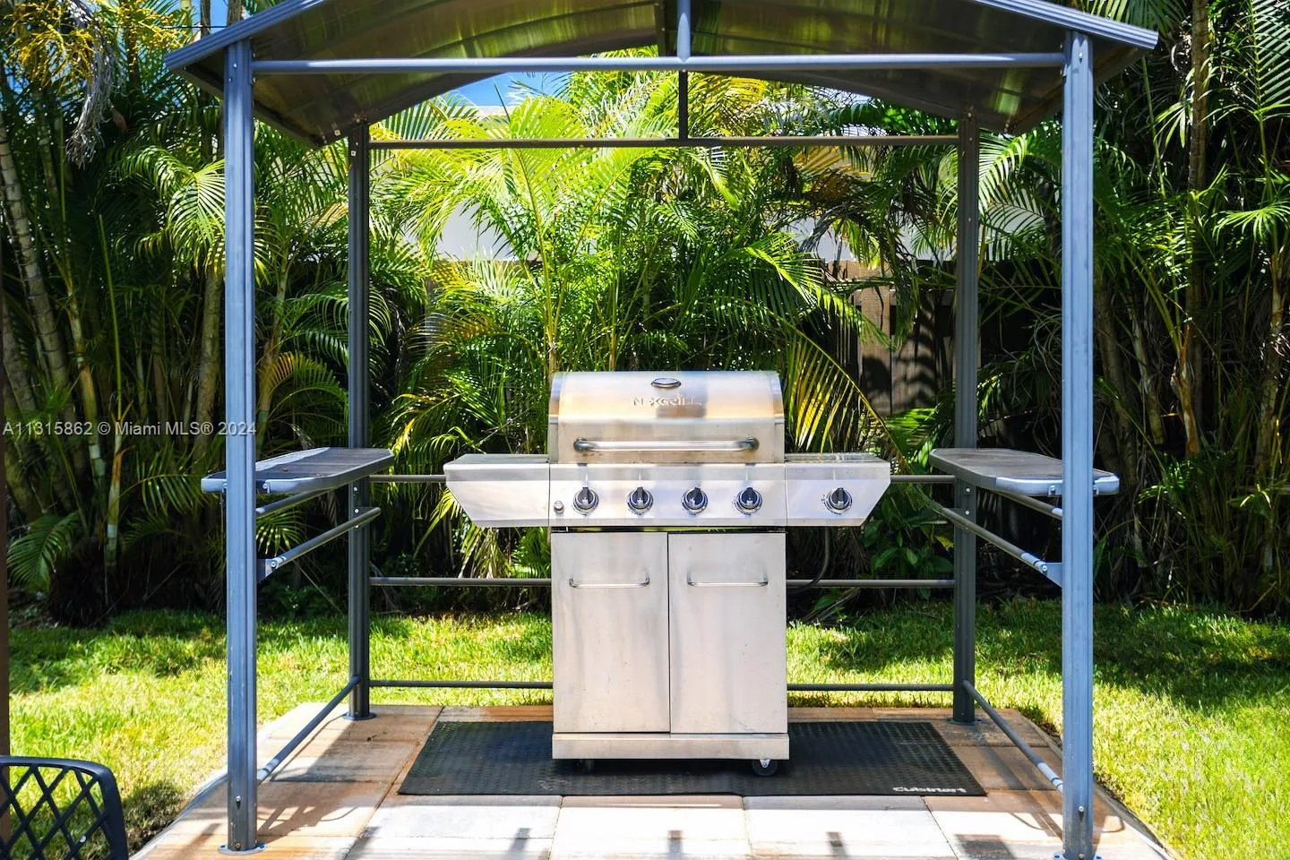 1307 Rodman St, Hollywood, FL 33019 photo 8