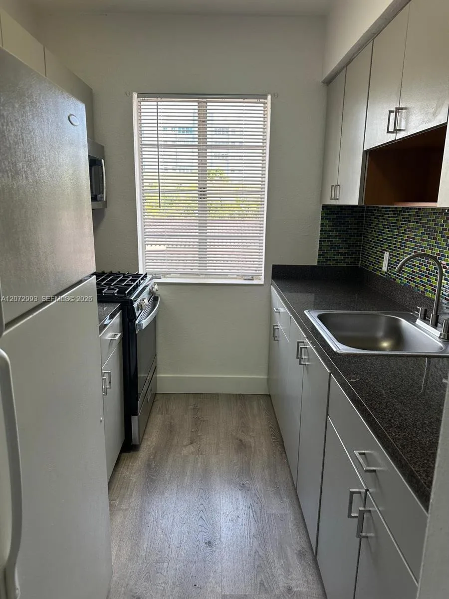 6805 Abbott Ave # 8, Miami Beach, FL 33141