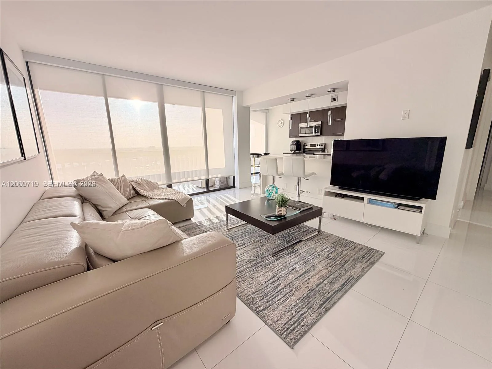 1000 W Island Blvd # 1911, Aventura, FL 33160 photo 6