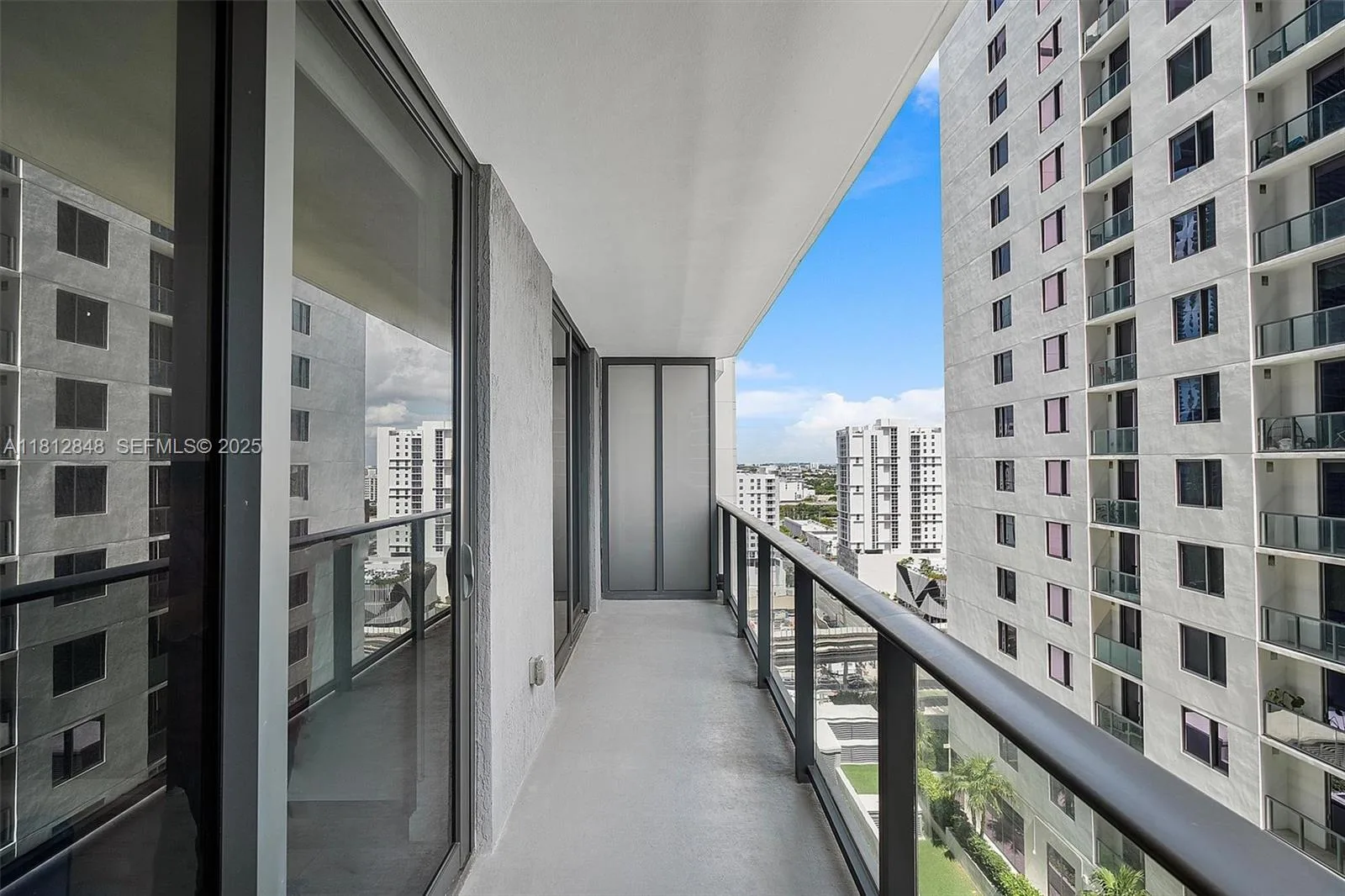 55 SW 9th St # 1510, Miami, FL 33130 photo 12