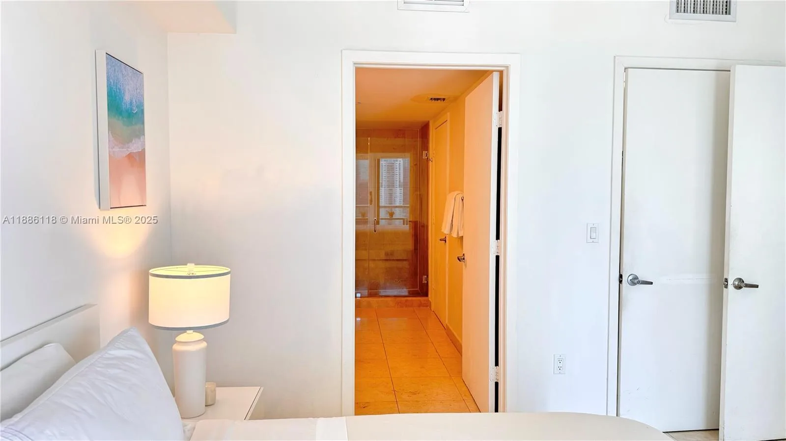 475 Brickell Ave # 2512, Miami, FL 33131 photo 11