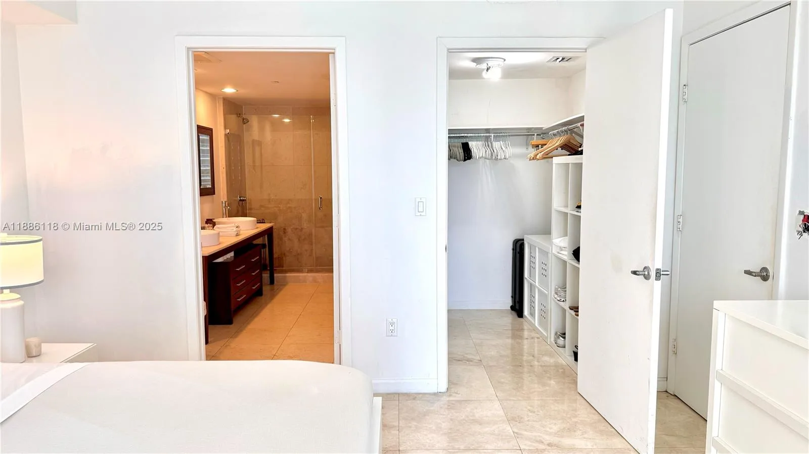 475 Brickell Ave # 2512, Miami, FL 33131 photo 12