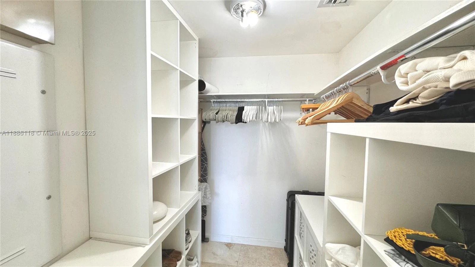 475 Brickell Ave # 2512, Miami, FL 33131 photo 13
