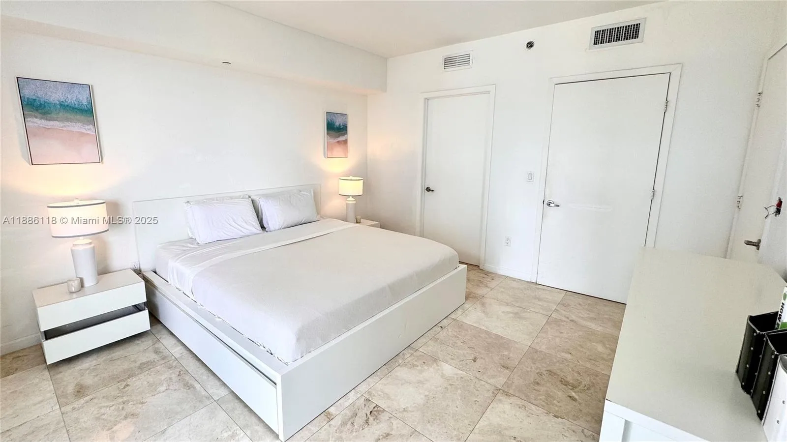 475 Brickell Ave # 2512, Miami, FL 33131 photo 7