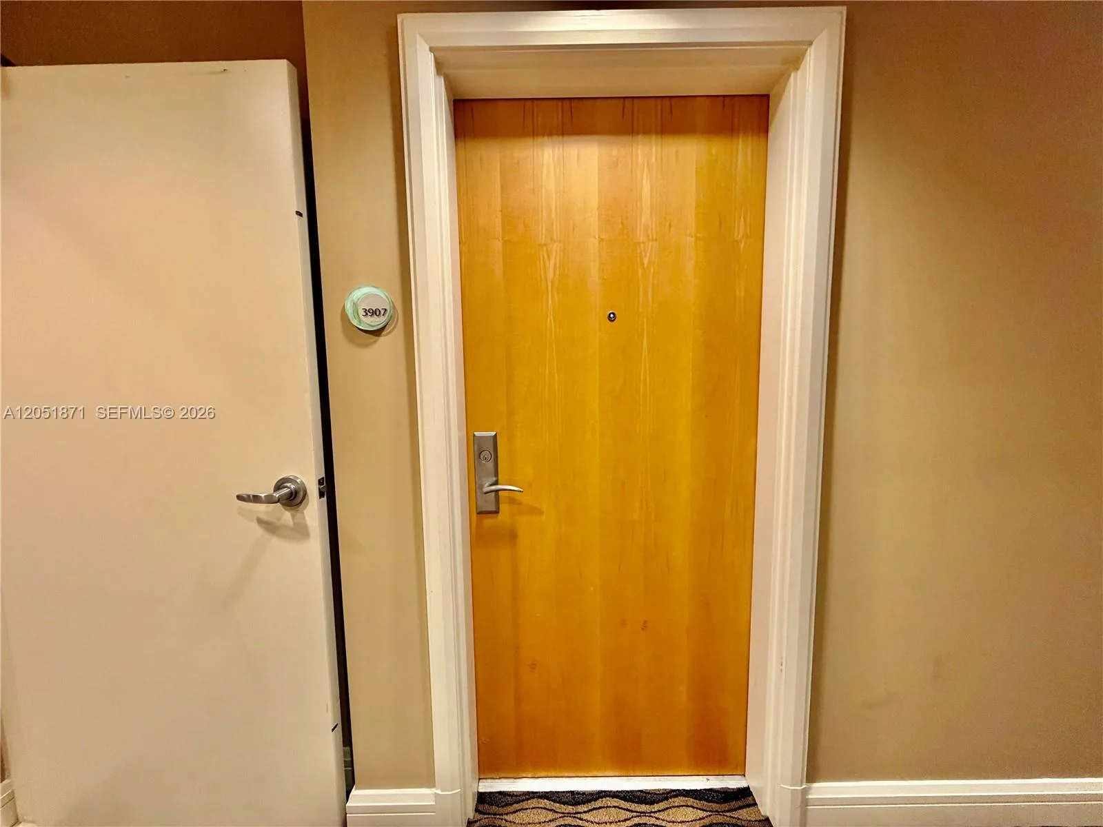 253 NE 2nd St # 3907, Miami, FL 33132 photo 5